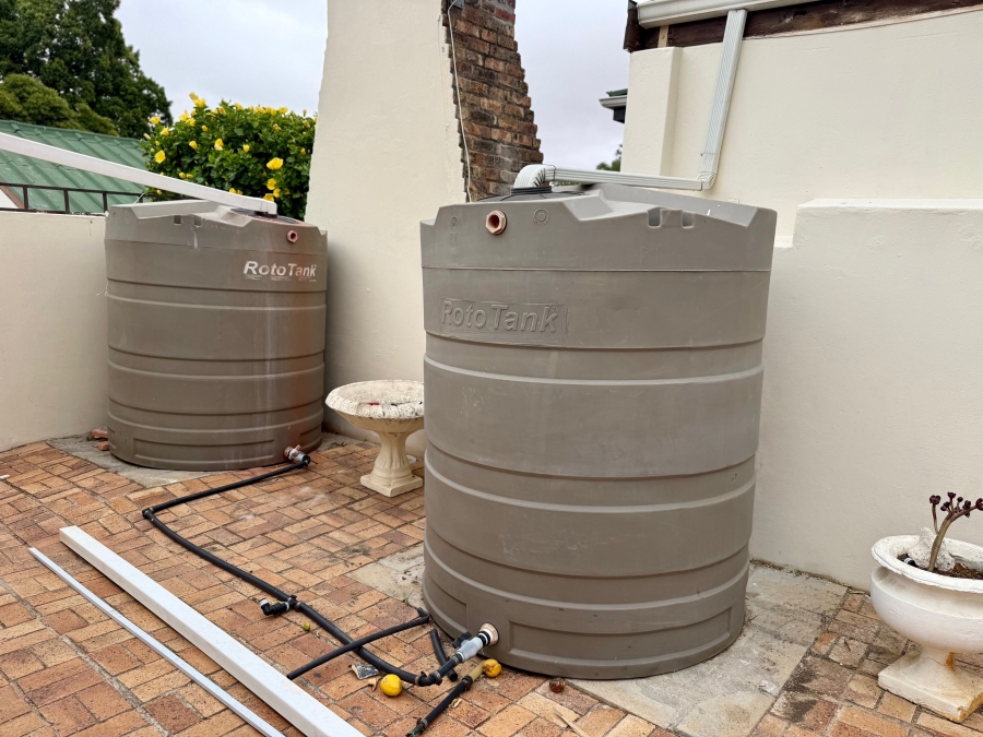 4 Bedroom Property for Sale in Bergzicht Western Cape